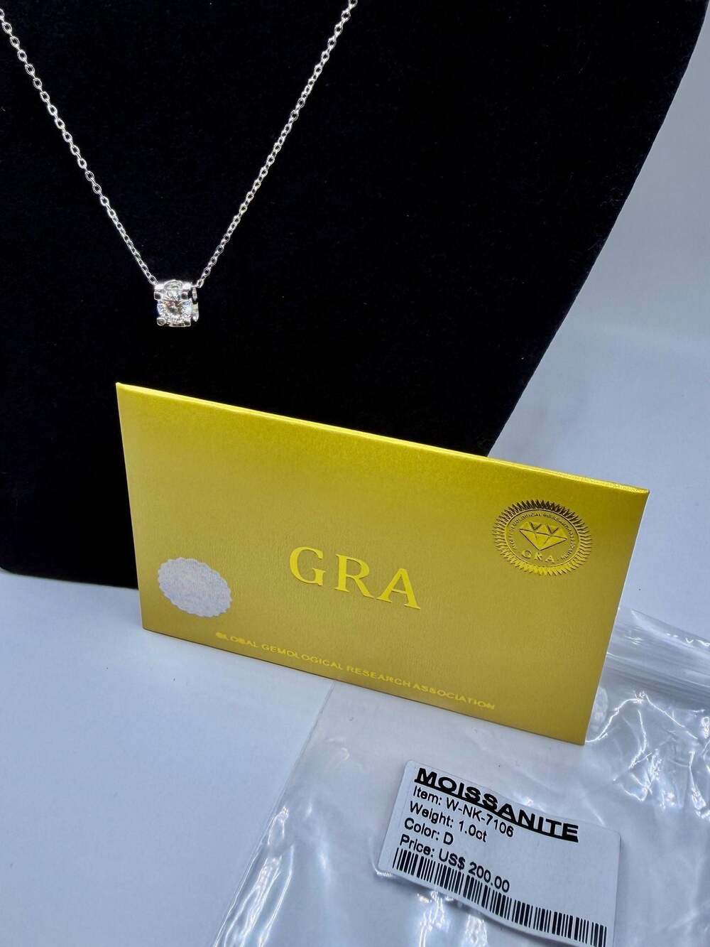 GRA 1.0ct D Color Moissanite Solitaire Pendant Necklace